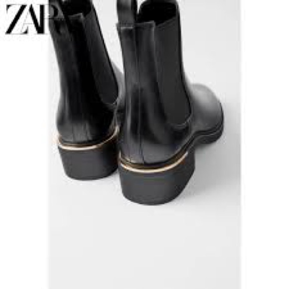 Zara Black Faux Leather Heeled Ankle Boots With Gold Trim At Heel Size 39 (8.5) - Picture 1 of 7